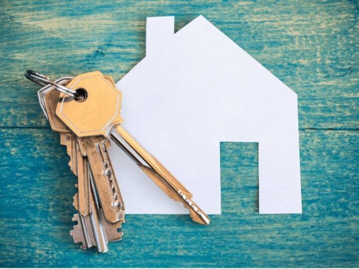 Assicurazione per case in affitto: chi paga i danni?